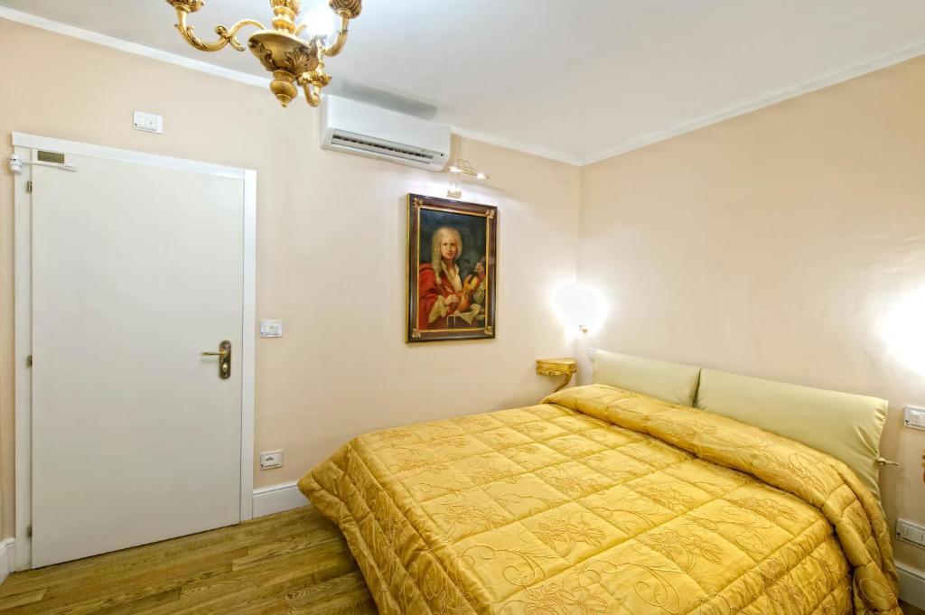 Boutique Hotel L'Imperatrice 弗约诺德拉亚那 客房 照片