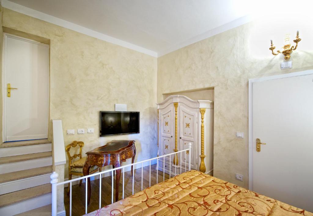 Boutique Hotel L'Imperatrice 弗约诺德拉亚那 客房 照片