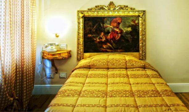 Boutique Hotel L'Imperatrice 弗约诺德拉亚那 外观 照片